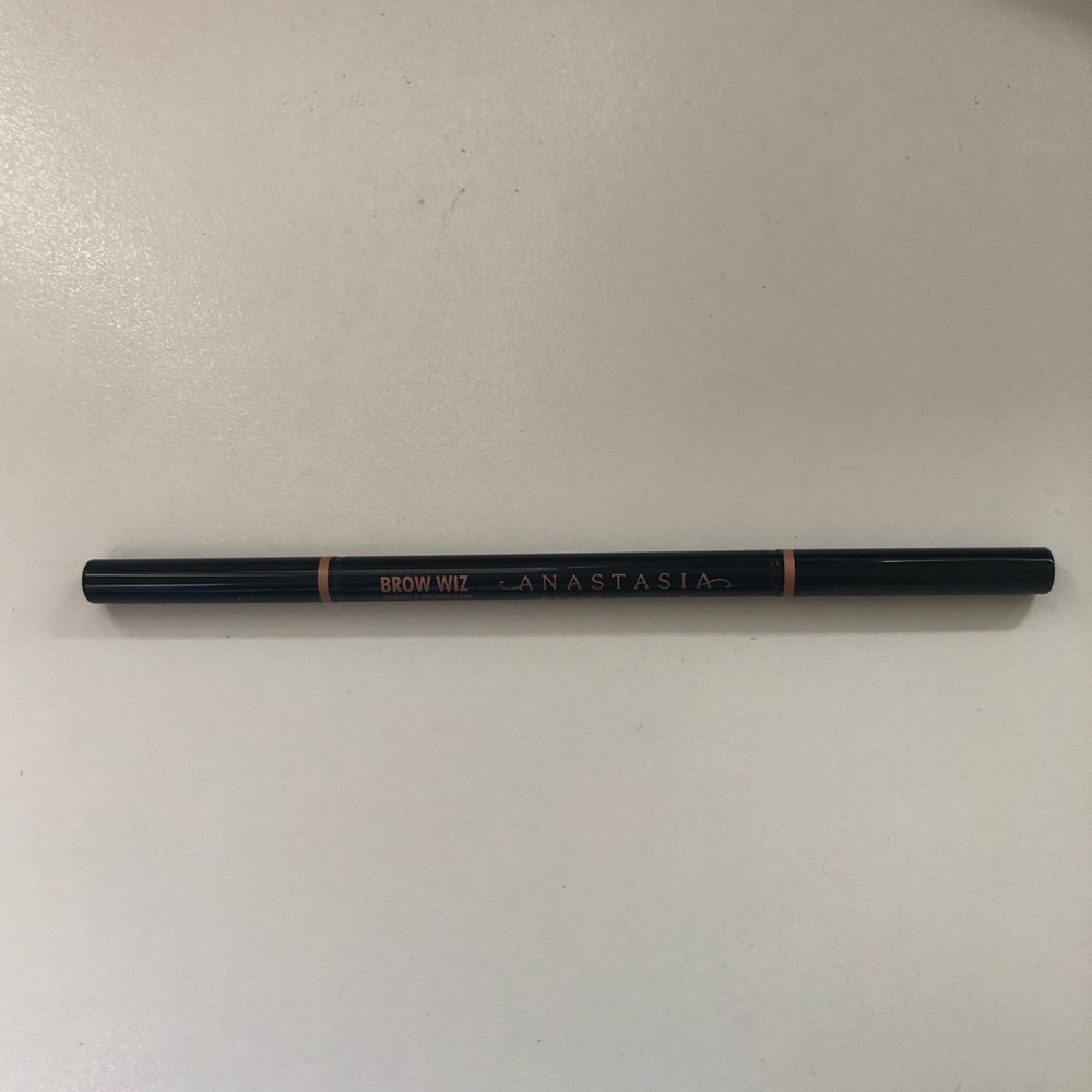 Anastasia Beverly Hills Brow Wiz